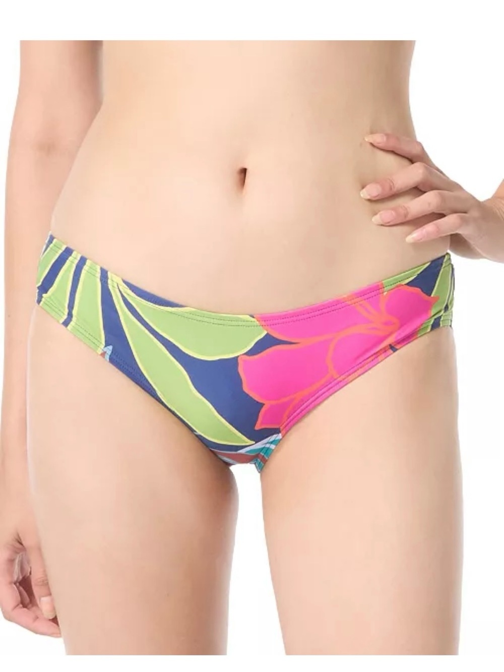 NWT Vince Camuto
Women's Floral Shirred-Back Bikini Bottoms Medium
